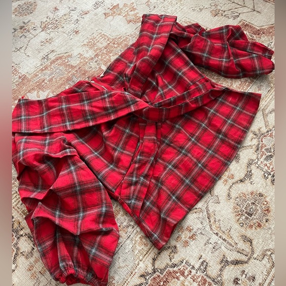 Lulumari plaid off shoulder cross front top - Picture 3 of 6